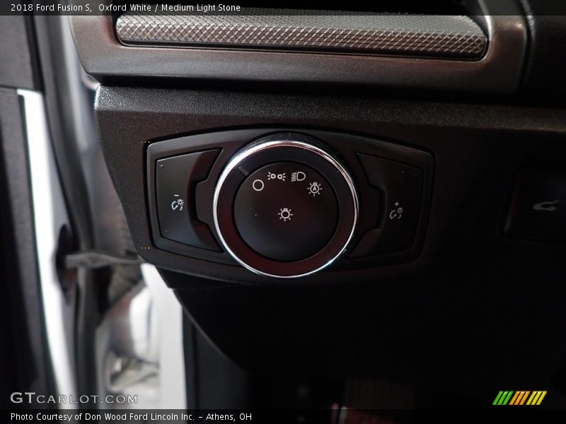 Oxford White / Medium Light Stone 2018 Ford Fusion S