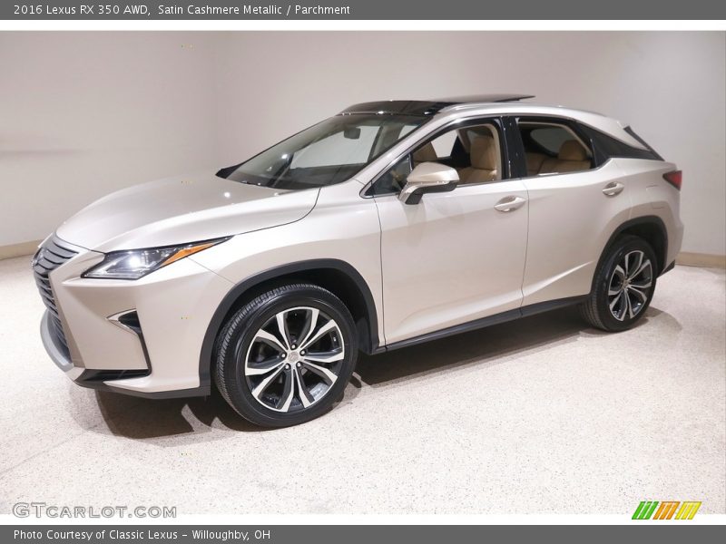 Front 3/4 View of 2016 RX 350 AWD