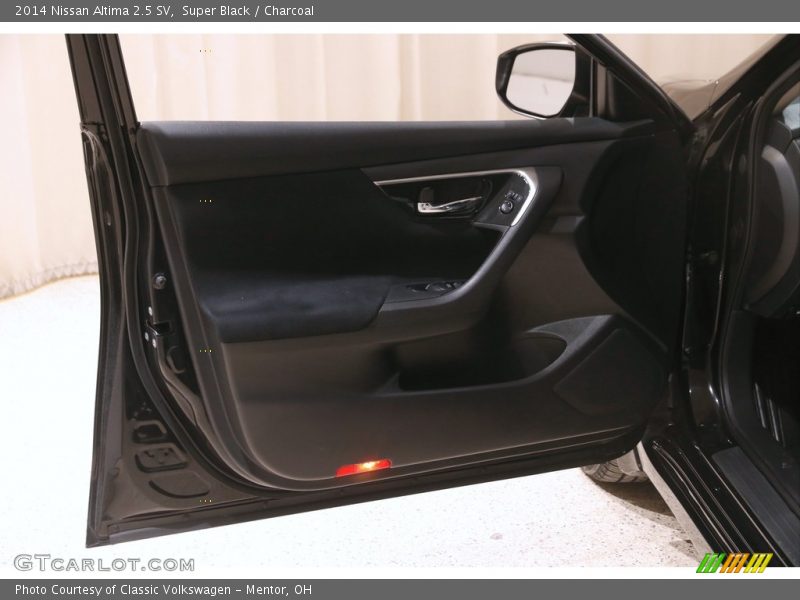Super Black / Charcoal 2014 Nissan Altima 2.5 SV
