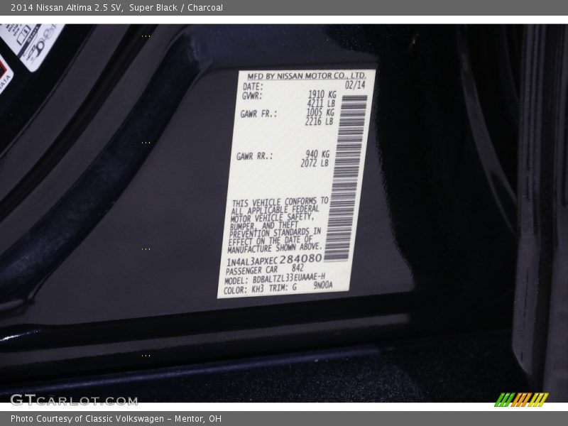 Super Black / Charcoal 2014 Nissan Altima 2.5 SV