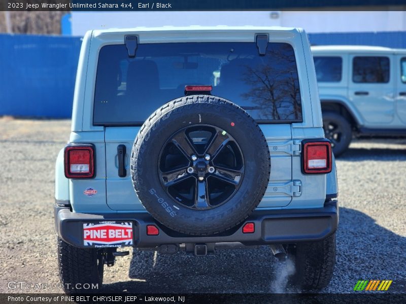 Earl / Black 2023 Jeep Wrangler Unlimited Sahara 4x4