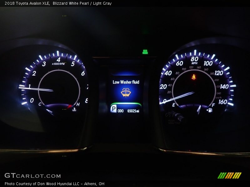 Blizzard White Pearl / Light Gray 2018 Toyota Avalon XLE