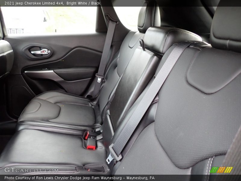 Bright White / Black 2021 Jeep Cherokee Limited 4x4