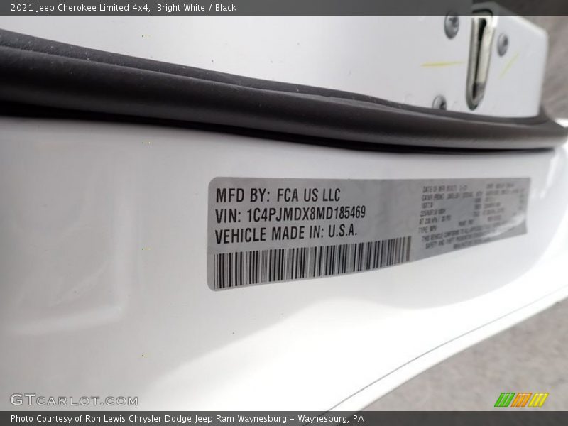 Bright White / Black 2021 Jeep Cherokee Limited 4x4