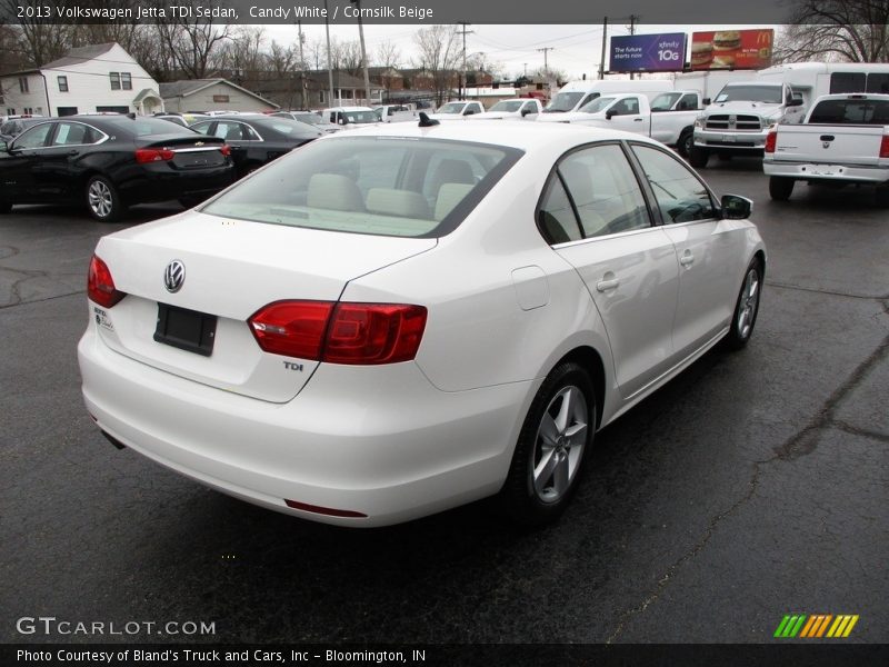 Candy White / Cornsilk Beige 2013 Volkswagen Jetta TDI Sedan