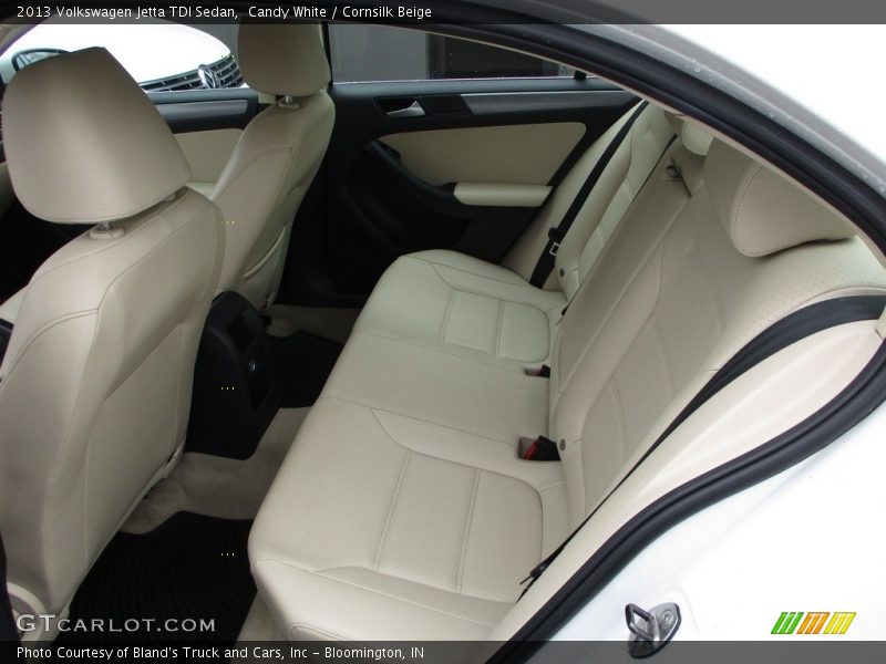 Candy White / Cornsilk Beige 2013 Volkswagen Jetta TDI Sedan