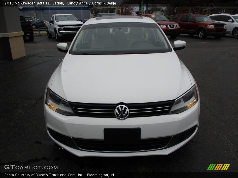 Candy White / Cornsilk Beige 2013 Volkswagen Jetta TDI Sedan