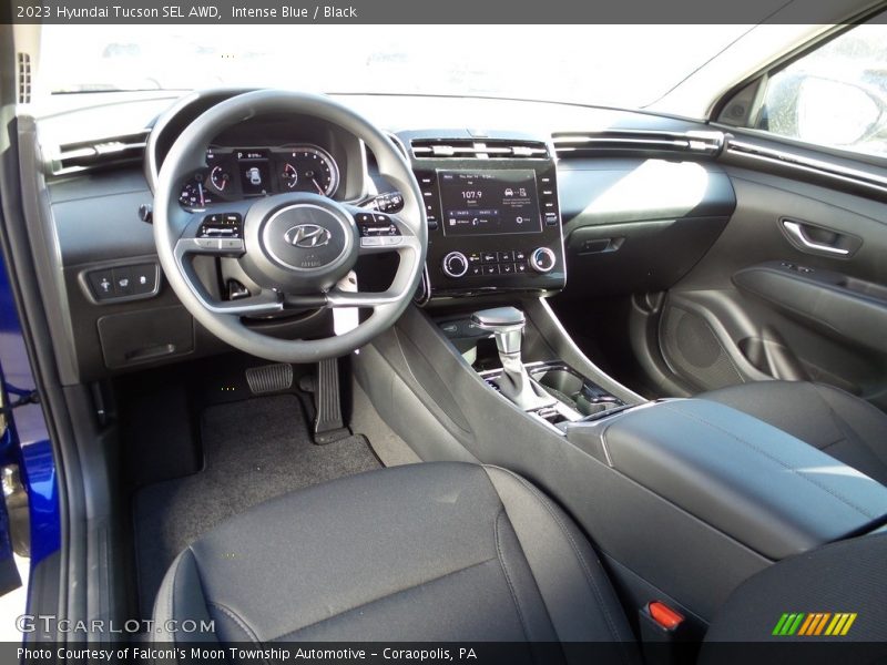 Front Seat of 2023 Tucson SEL AWD