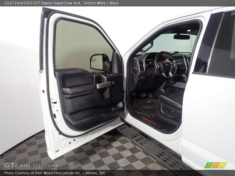 Oxford White / Black 2017 Ford F150 SVT Raptor SuperCrew 4x4