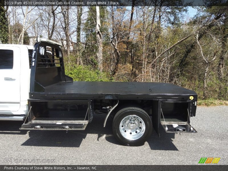 Bright White / Black 2019 Ram 4500 Limited Crew Cab 4x4 Chassis