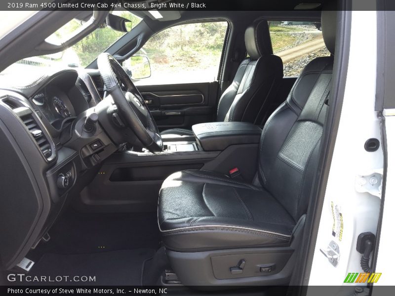 Front Seat of 2019 4500 Limited Crew Cab 4x4 Chassis