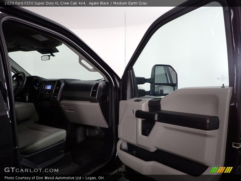 Agate Black / Medium Earth Gray 2020 Ford F350 Super Duty XL Crew Cab 4x4