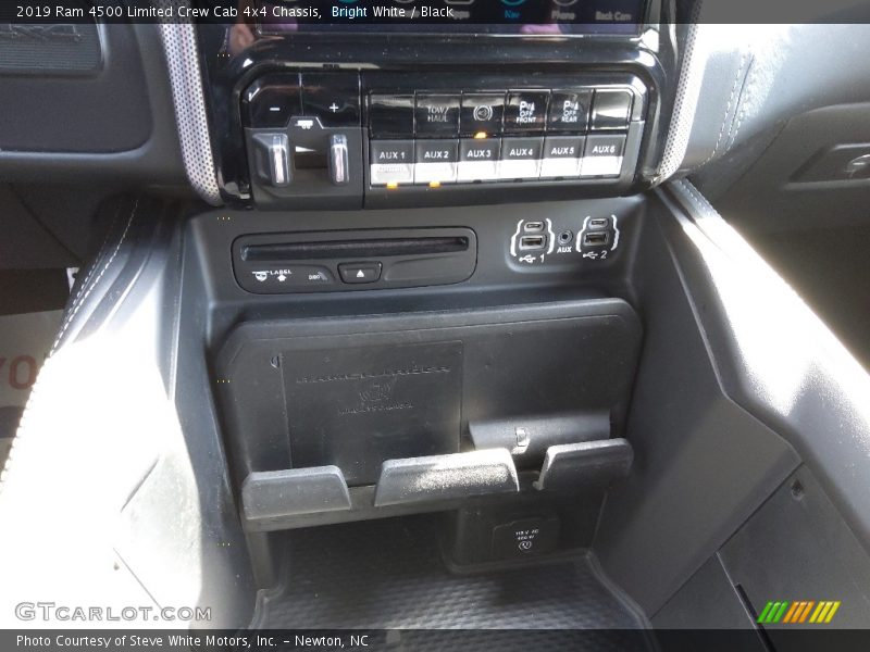 Controls of 2019 4500 Limited Crew Cab 4x4 Chassis