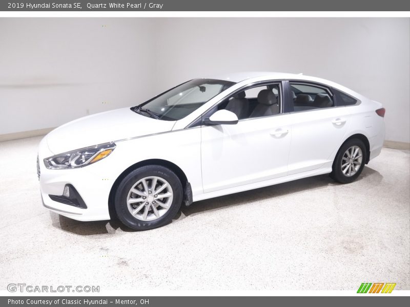 Quartz White Pearl / Gray 2019 Hyundai Sonata SE