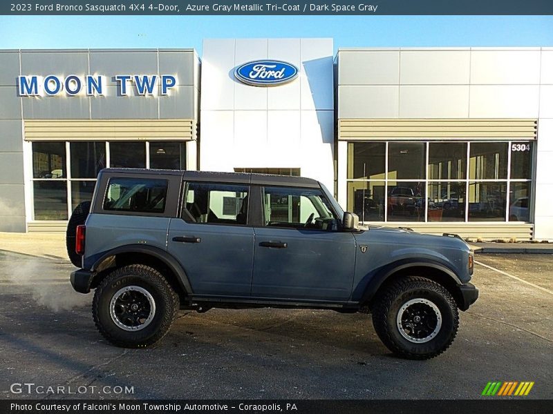Azure Gray Metallic Tri-Coat / Dark Space Gray 2023 Ford Bronco Sasquatch 4X4 4-Door