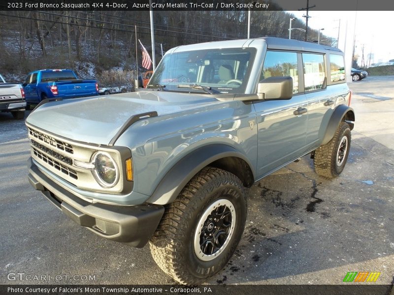 Azure Gray Metallic Tri-Coat / Dark Space Gray 2023 Ford Bronco Sasquatch 4X4 4-Door