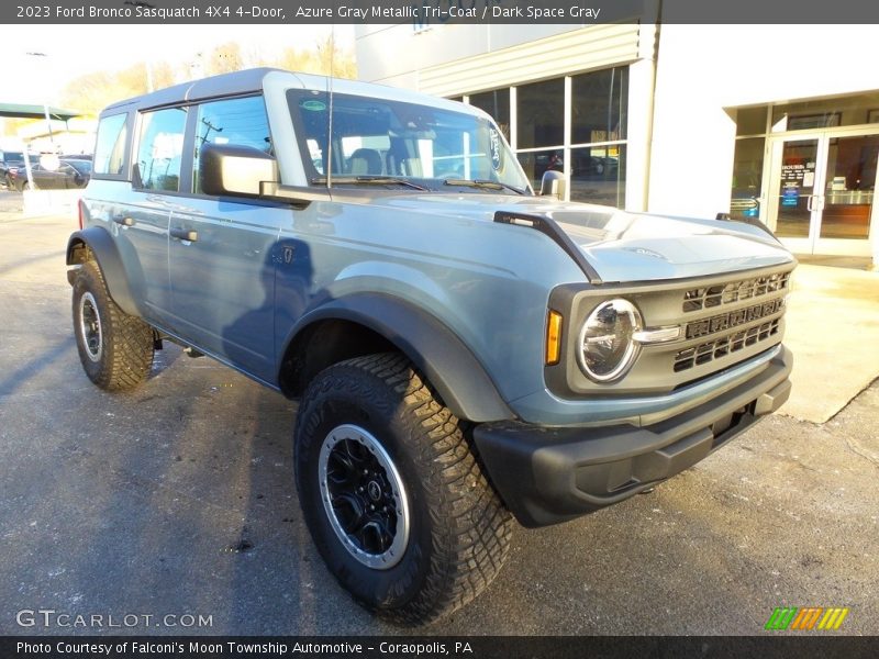 Front 3/4 View of 2023 Bronco Sasquatch 4X4 4-Door