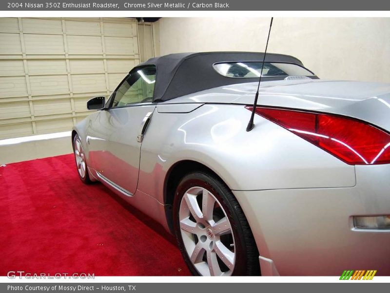 Chrome Silver Metallic / Carbon Black 2004 Nissan 350Z Enthusiast Roadster