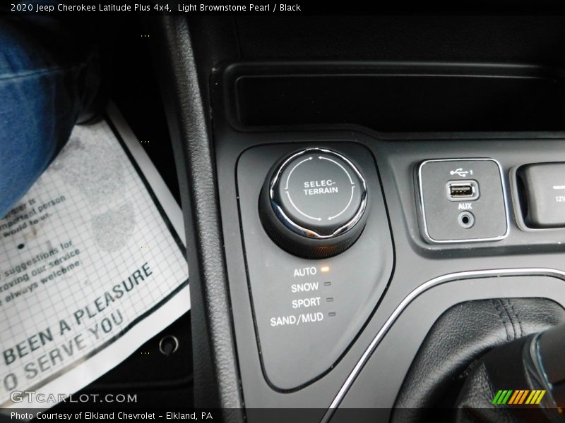 Light Brownstone Pearl / Black 2020 Jeep Cherokee Latitude Plus 4x4