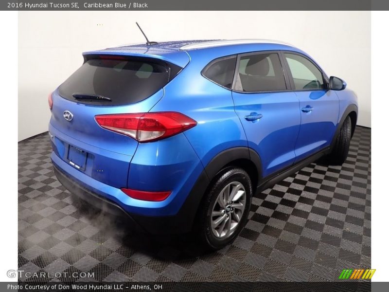 Caribbean Blue / Black 2016 Hyundai Tucson SE