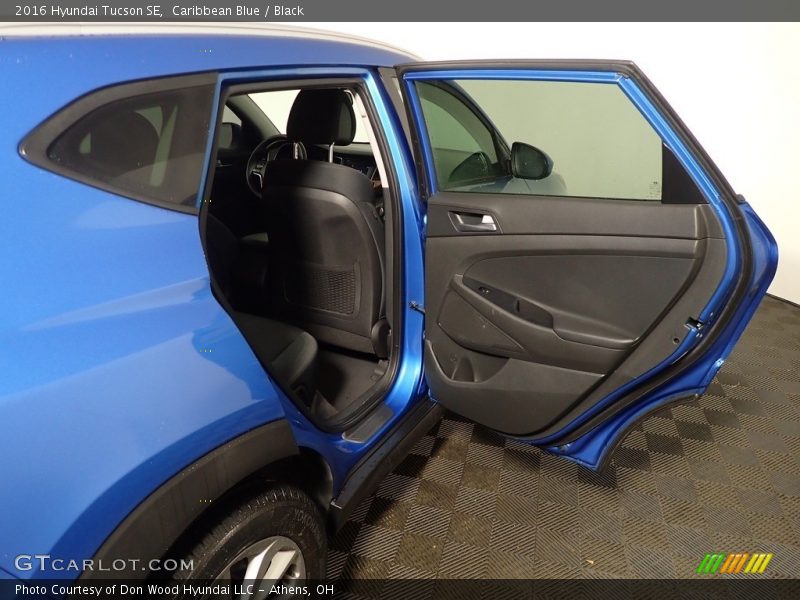 Caribbean Blue / Black 2016 Hyundai Tucson SE
