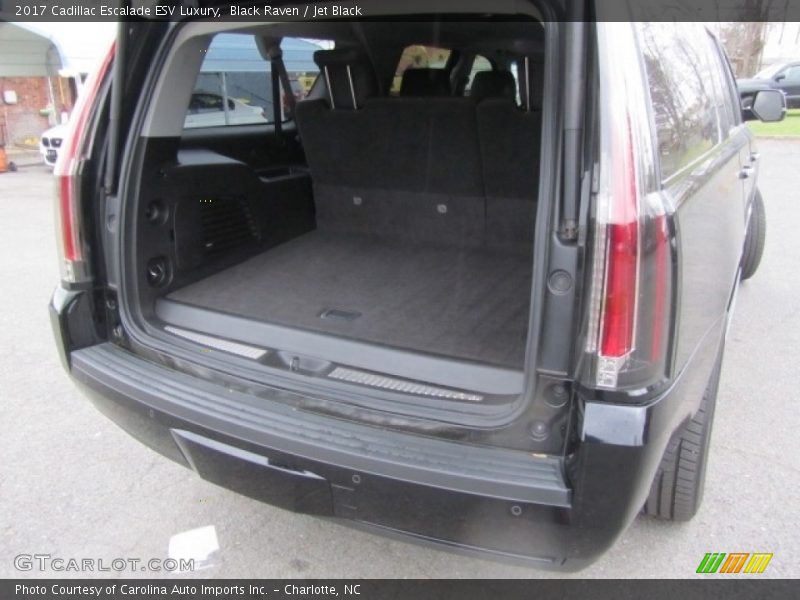  2017 Escalade ESV Luxury Trunk