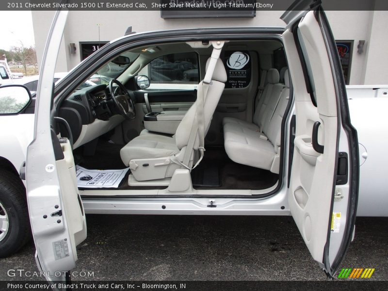 Sheer Silver Metallic / Light Titanium/Ebony 2011 Chevrolet Silverado 1500 LT Extended Cab