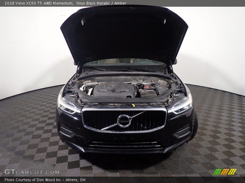 Onyx Black Metallic / Amber 2018 Volvo XC60 T5 AWD Momentum