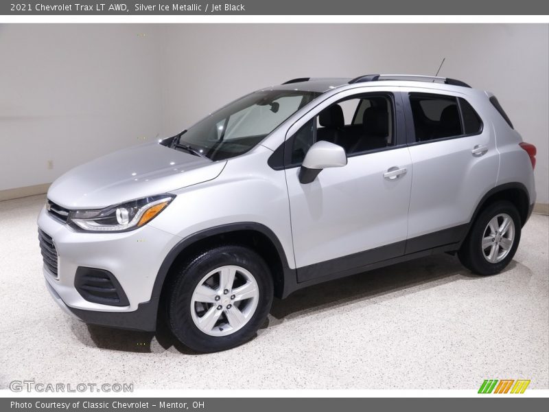 Silver Ice Metallic / Jet Black 2021 Chevrolet Trax LT AWD