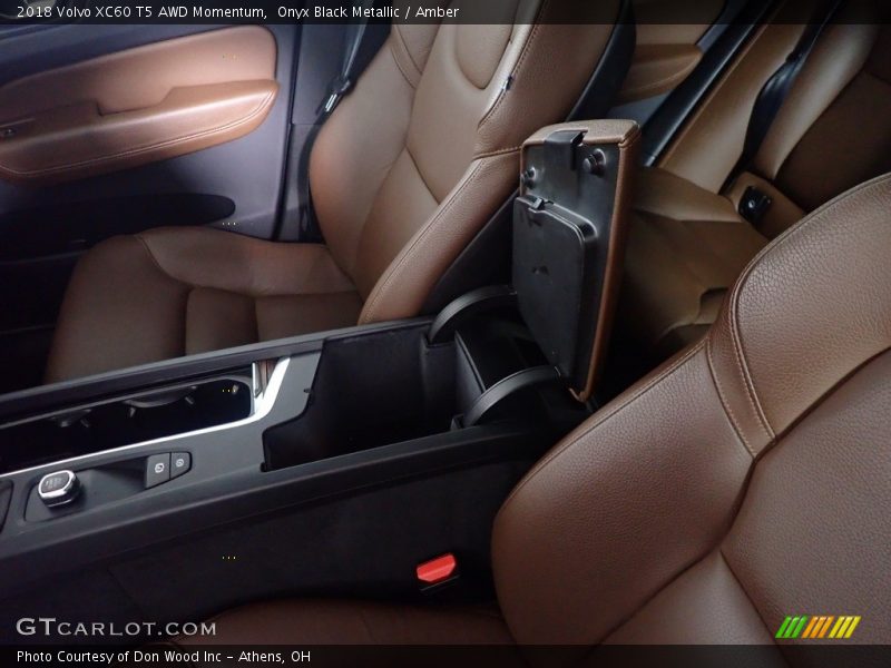 Onyx Black Metallic / Amber 2018 Volvo XC60 T5 AWD Momentum