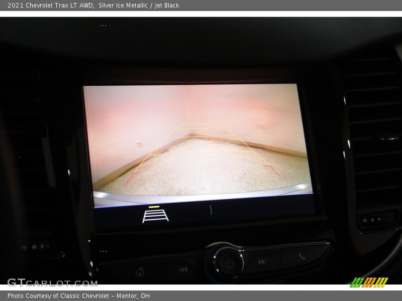 Silver Ice Metallic / Jet Black 2021 Chevrolet Trax LT AWD