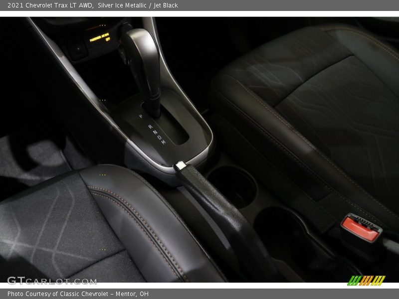 Silver Ice Metallic / Jet Black 2021 Chevrolet Trax LT AWD