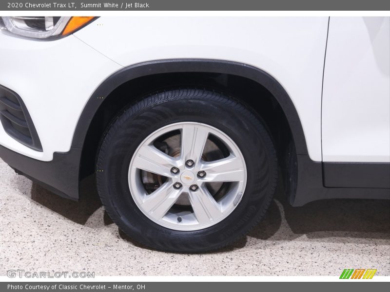 Summit White / Jet Black 2020 Chevrolet Trax LT