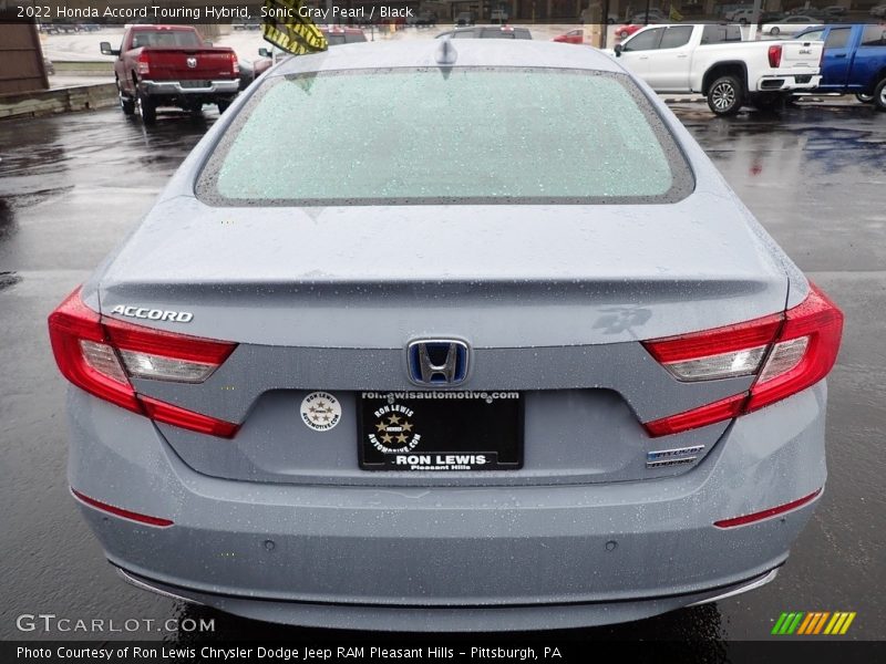 Sonic Gray Pearl / Black 2022 Honda Accord Touring Hybrid
