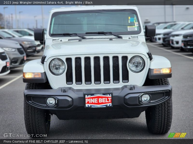 Bright White / Black 2023 Jeep Wrangler Unlimited Sahara 4x4