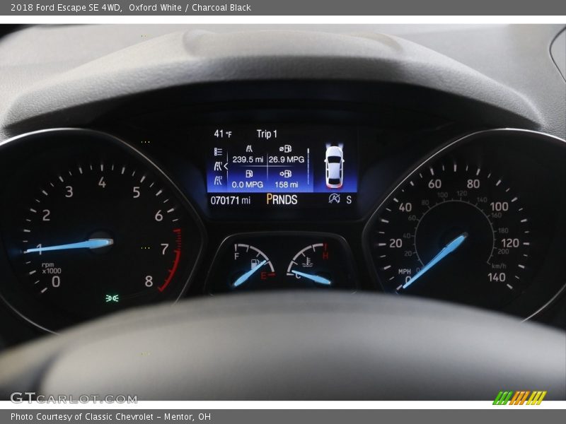 Oxford White / Charcoal Black 2018 Ford Escape SE 4WD