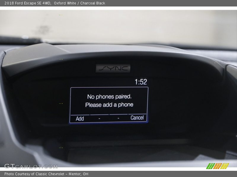 Oxford White / Charcoal Black 2018 Ford Escape SE 4WD