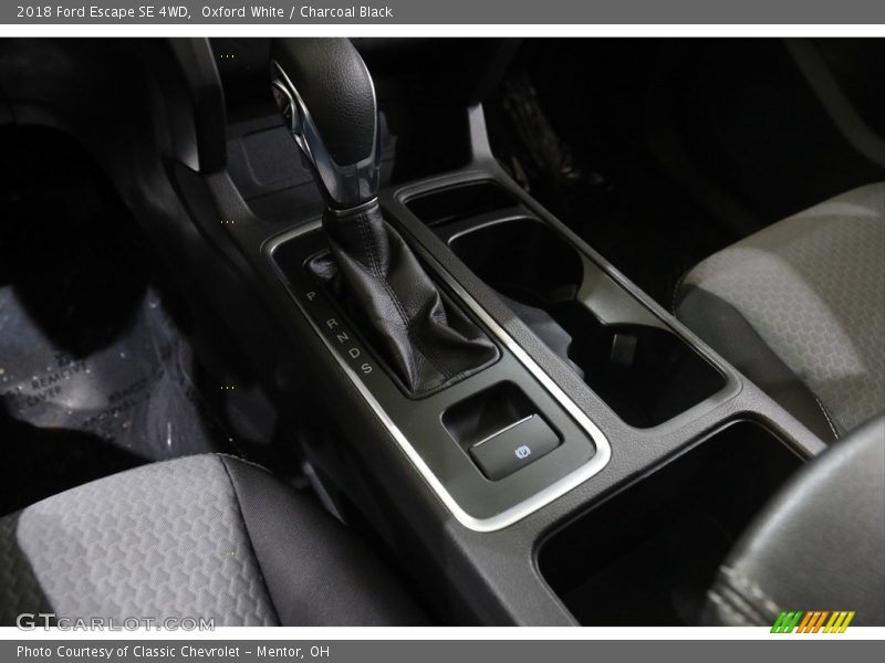 Oxford White / Charcoal Black 2018 Ford Escape SE 4WD