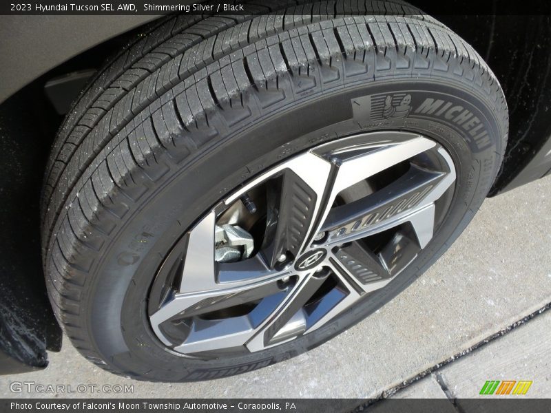Shimmering Silver / Black 2023 Hyundai Tucson SEL AWD