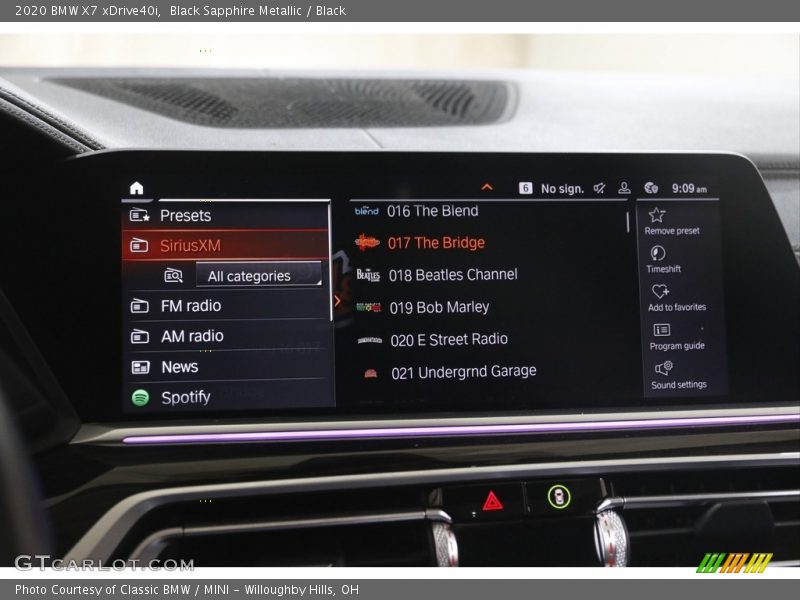 Black Sapphire Metallic / Black 2020 BMW X7 xDrive40i