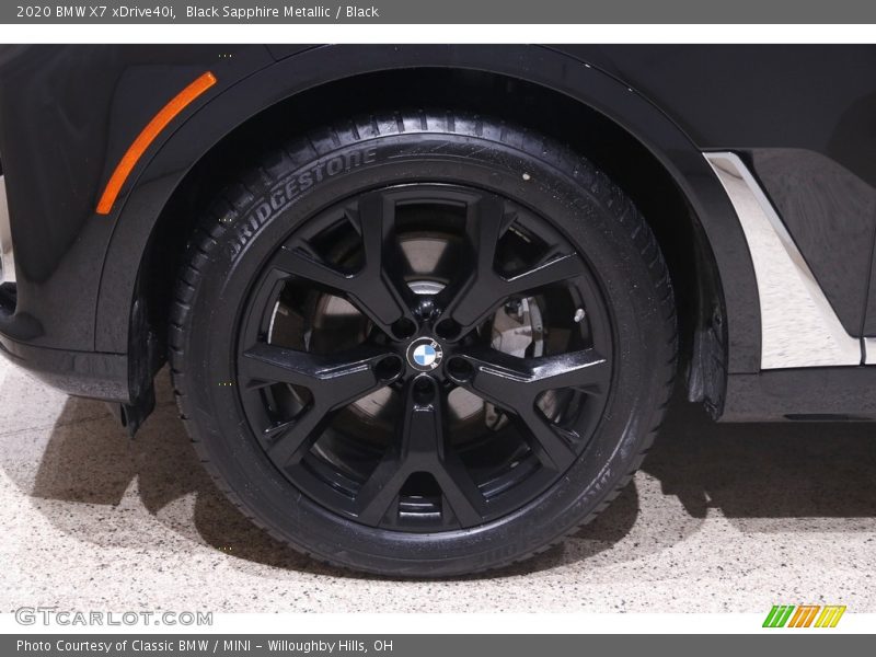 Black Sapphire Metallic / Black 2020 BMW X7 xDrive40i