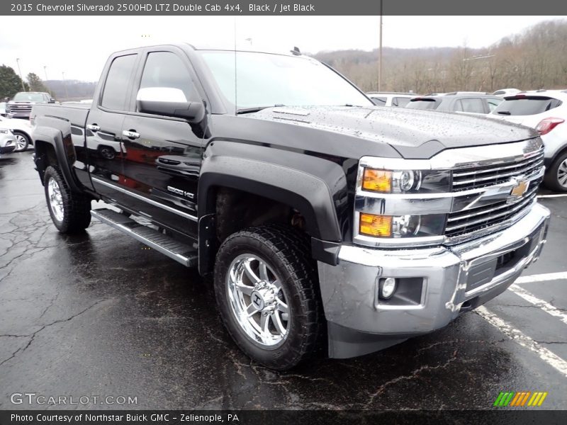 Front 3/4 View of 2015 Silverado 2500HD LTZ Double Cab 4x4