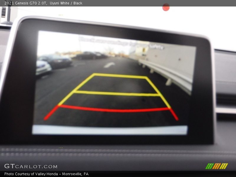 Uyuni White / Black 2021 Genesis G70 2.0T
