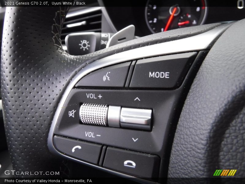  2021 G70 2.0T Steering Wheel