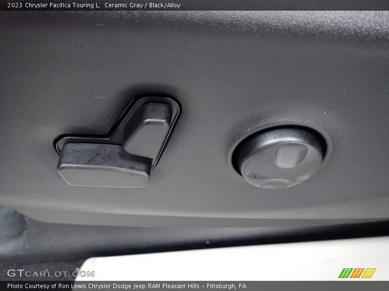 Ceramic Gray / Black/Alloy 2023 Chrysler Pacifica Touring L