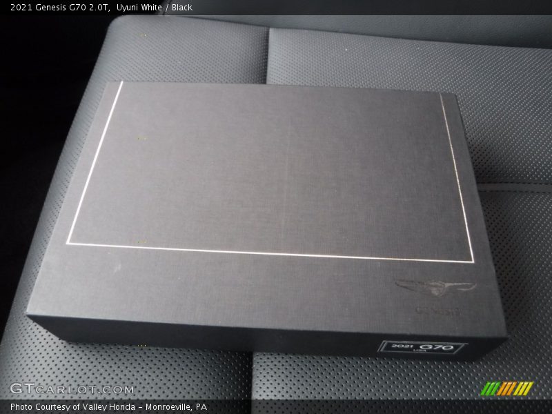 Books/Manuals of 2021 G70 2.0T