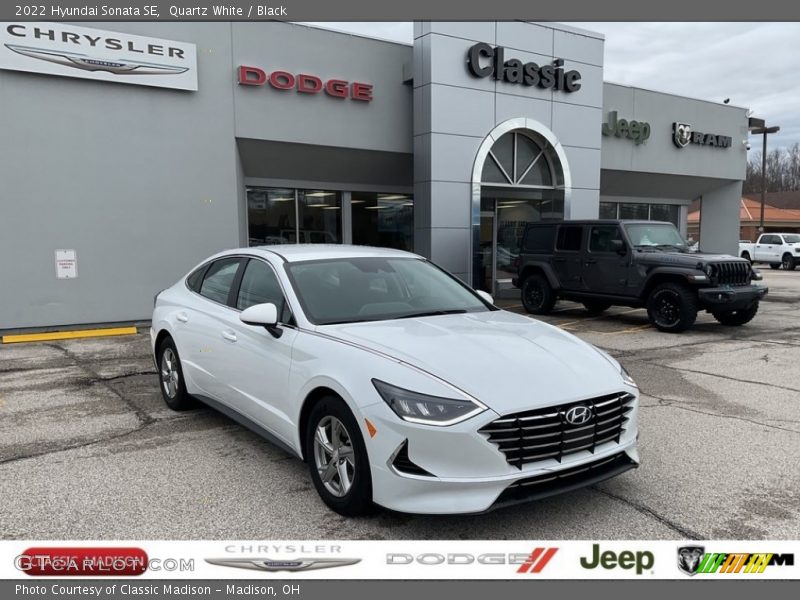 Quartz White / Black 2022 Hyundai Sonata SE