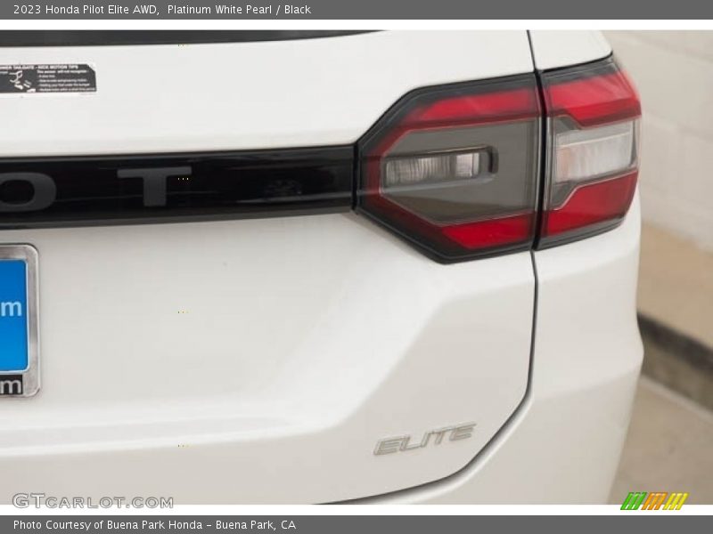  2023 Pilot Elite AWD Logo