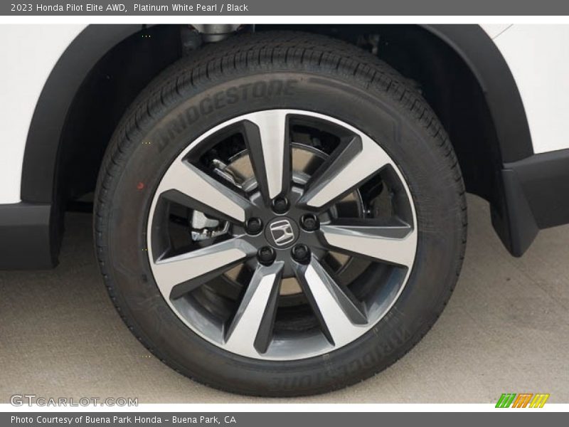  2023 Pilot Elite AWD Wheel