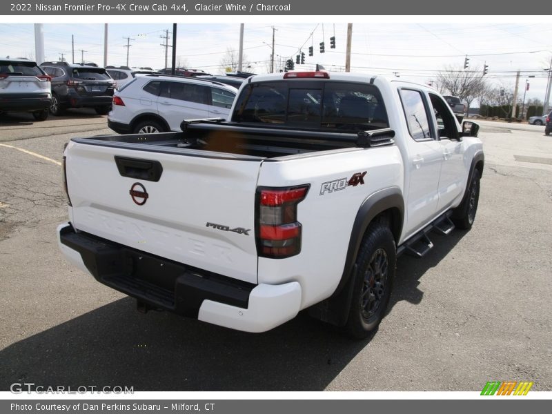 Glacier White / Charcoal 2022 Nissan Frontier Pro-4X Crew Cab 4x4